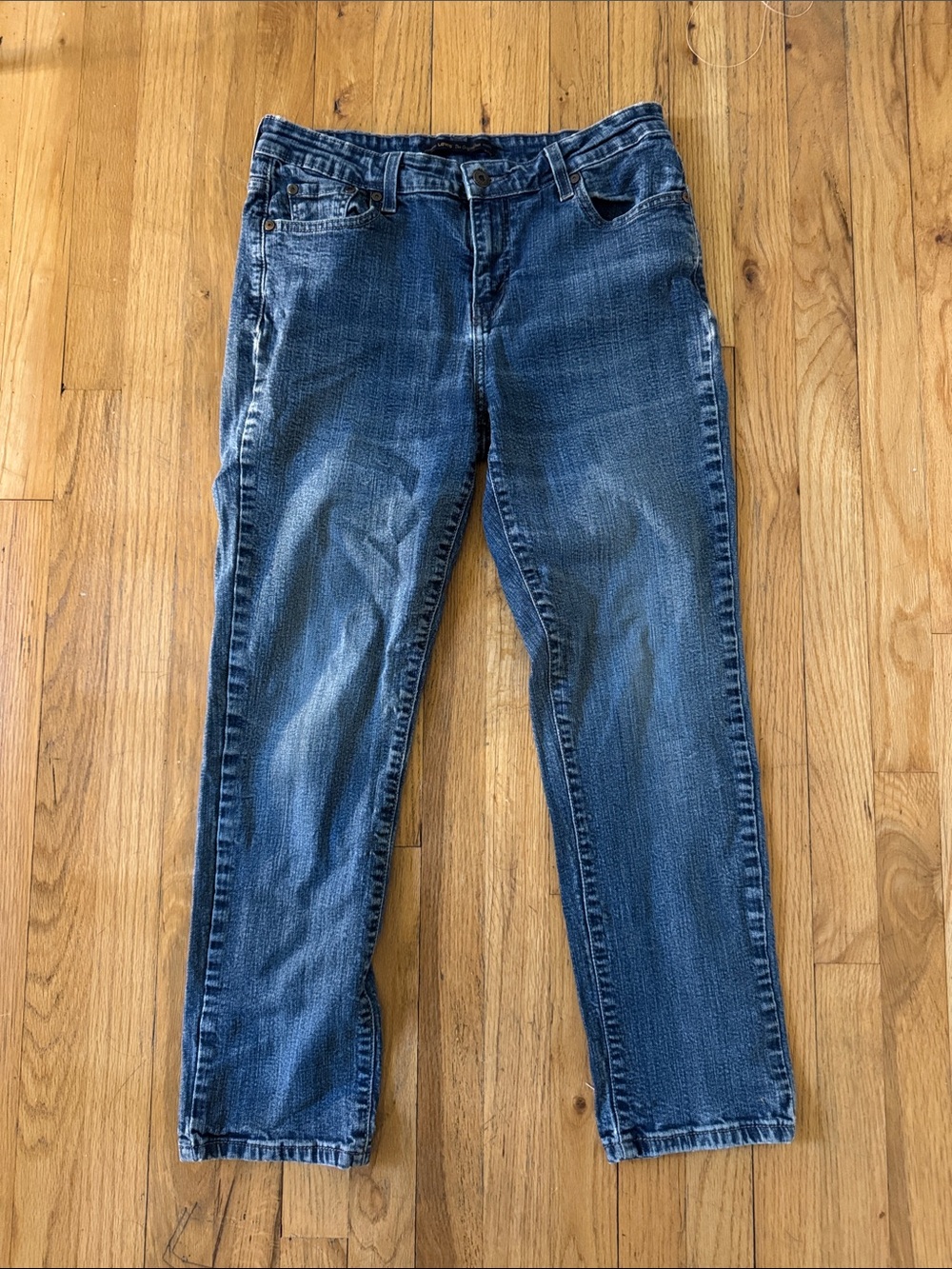 Levi's Women's mid rise skinny Straight Leg Jeans - Dark Blue Wash size 12